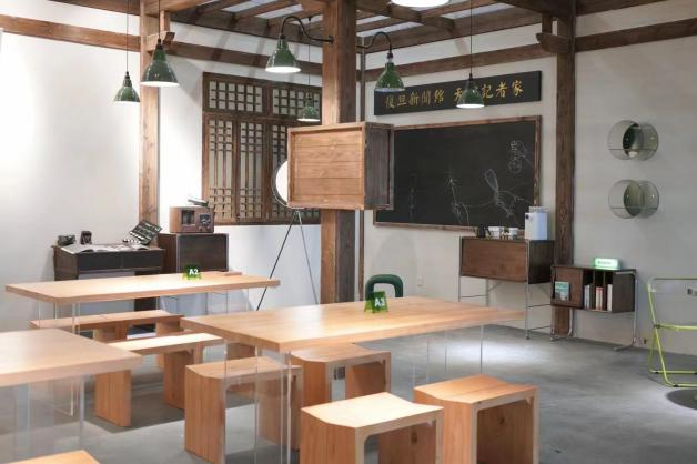 在久久视频影院，怎么“看戏”？